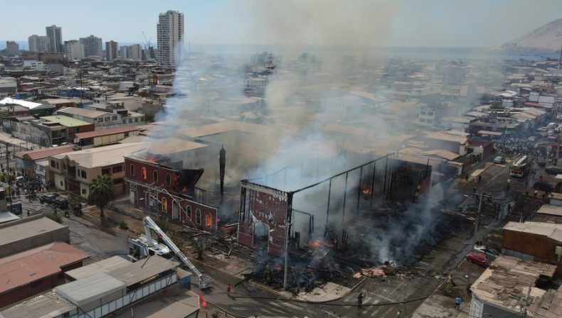 Incendio Iquique Iglesia chile